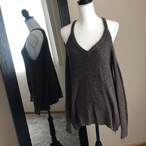 OPEN SHOULDER SWEATER